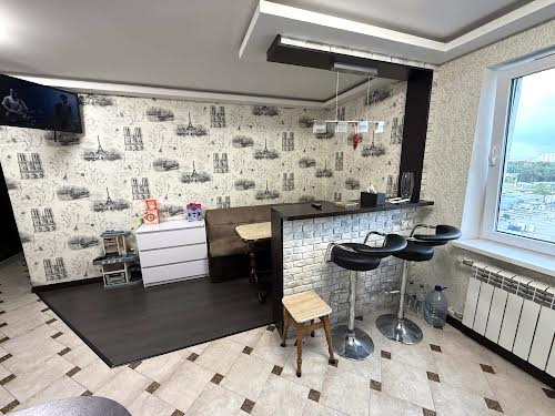 квартира за адресою Братиславська вул., 13