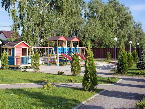 будинок за адресою с. Вишеньки, Щаслива