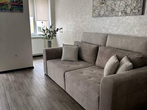 квартира за адресою Ольги Кисілевської вул., 31