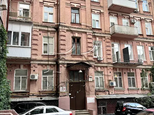 квартира за адресою Михайлівська вул., 22-Б