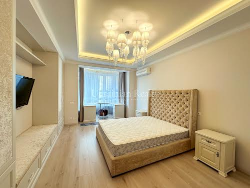 квартира за адресою Київ, Інститутська вул., 18а