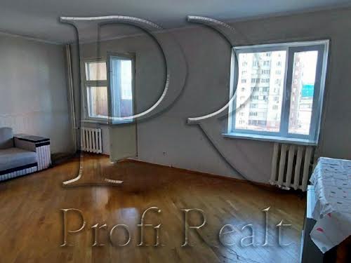 квартира за адресою Анни Ахматової вул., 43