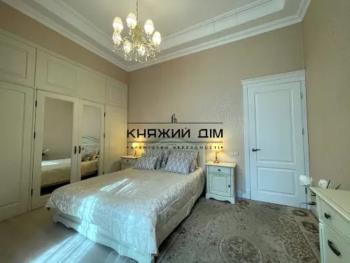 квартира за адресою Антоновича вул. (Горького), 8