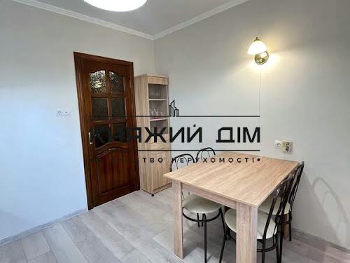 квартира за адресою Драгоманова вул., 44-А