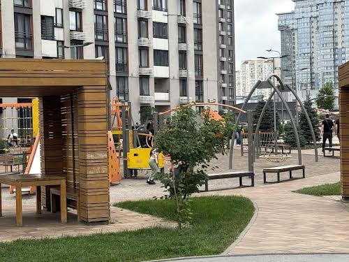 квартира за адресою Дніпровська набережна вул., 20-А