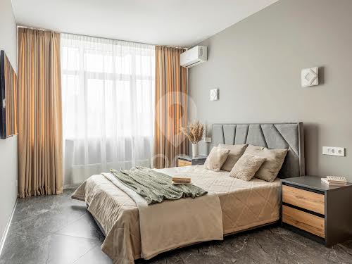 квартира за адресою Генерала Грекова вул., 2