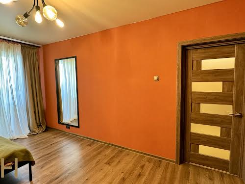 квартира по адресу Озёрная ул., 6