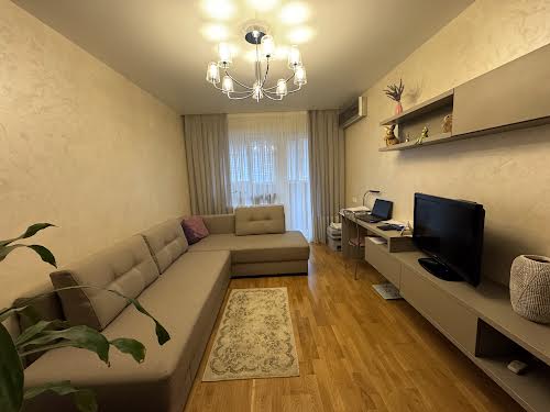 квартира за адресою Квітневий пров., 1-Б