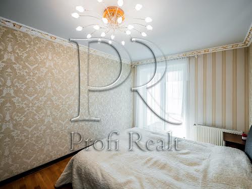 квартира за адресою с. Святопетрівське, Теплична вул., 38