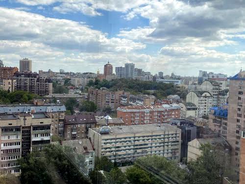 квартира за адресою Київ, Річкова вул., 4