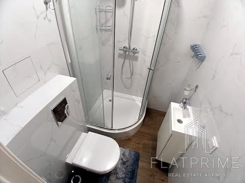 квартира за адресою Регенераторна вул., 4