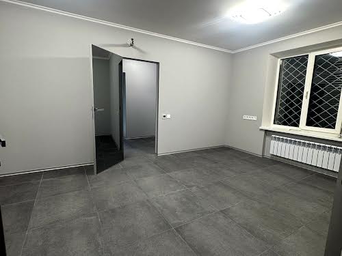 комерційна за адресою Джона Маккейна вул. (Івана Кудрі), 37-А