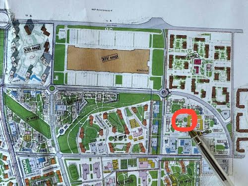комерційна за адресою Родини Крістерів вул., 14-В