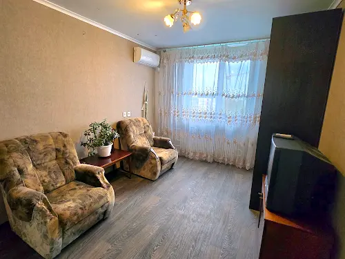 квартира по адресу Гвардейцев-Широнинцев ул., 113