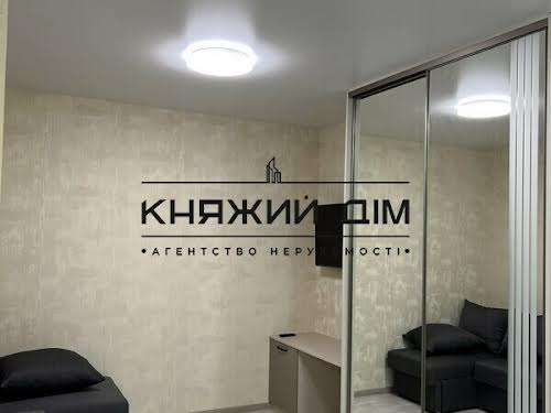 квартира по адресу Ревуцкого ул., 40-Б