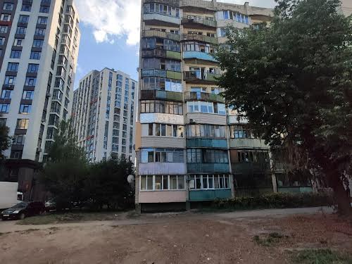 квартира за адресою Любомира Гузара просп. (Космонавта Комарова), 19