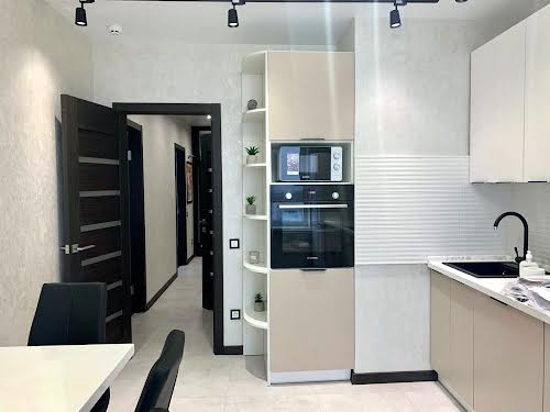 квартира по адресу Драгоманова ул., 10