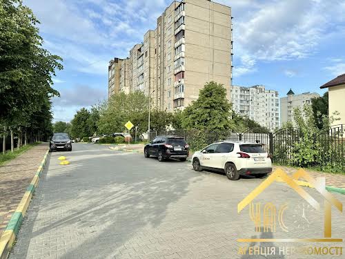 квартира за адресою Юності вул., 1