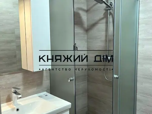 квартира по адресу Ревуцкого ул., 40-Б