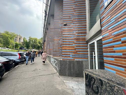 коммерческая по адресу Львовская пл., 1