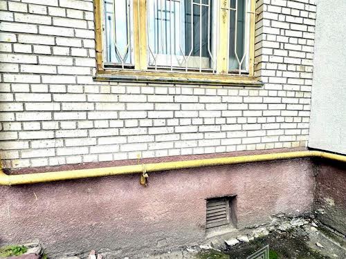 комерційна за адресою Євгена Харченка вул. (Леніна), 61