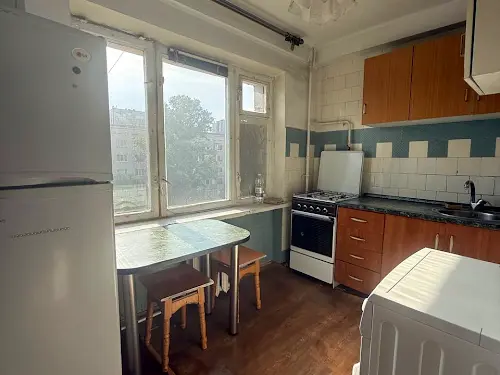 квартира за адресою Русанівський бульв., 10