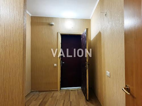 квартира за адресою Анни Ахматової вул., 17
