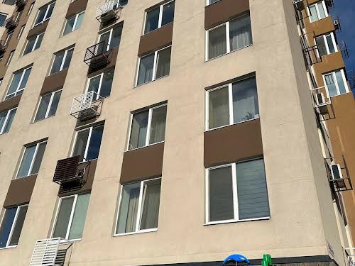 квартира по адресу Луговская ул., 242