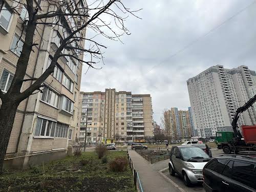 квартира по адресу Киев, Драгоманова ул., 7А