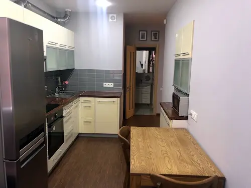 квартира за адресою Анни Ахматової вул., 22