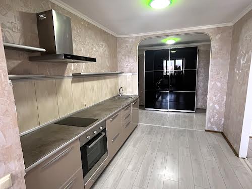 квартира по адресу Киев, Тополёвая ул., 4/8