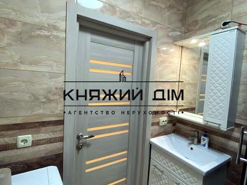 квартира по адресу с. Софиевская борщаговка, Кошова ул., 104