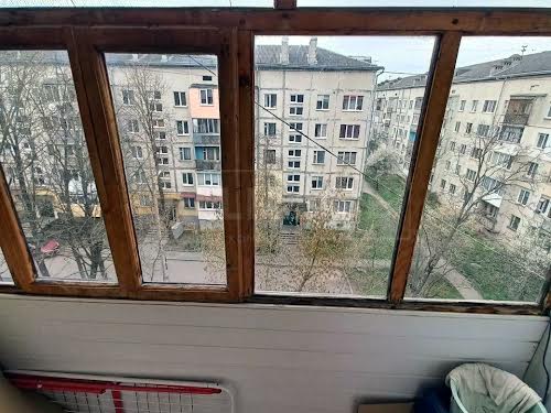 квартира за адресою Василя Симоненка вул., 20