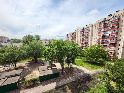 квартира по адресу Быкова Леонида бульв., 5