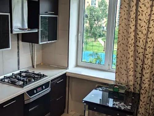 квартира за адресою Володимира Сосюри вул., 4