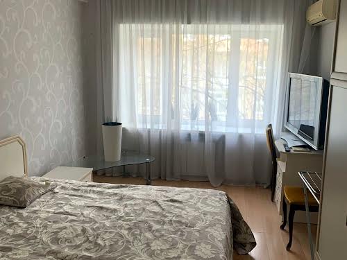 квартира за адресою Академіка Богомольця вул., 8-А