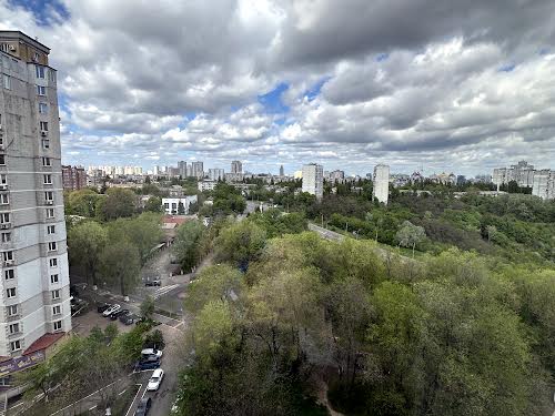 квартира по адресу Николая Амосова ул., 4