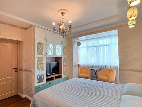 квартира за адресою Михайла Омеляновича-Павленка вул. (Суворова), 13