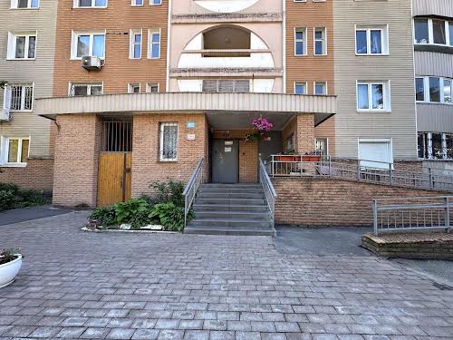 квартира за адресою Петра Григоренка просп., 28-А