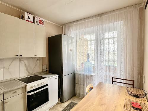 квартира за адресою Тополина вул., 26