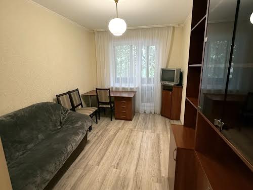 квартира за адресою Академіка Корольова вул., 8