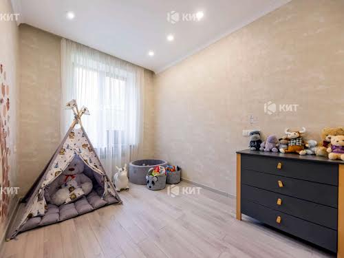 квартира за адресою Конституції пл., 20