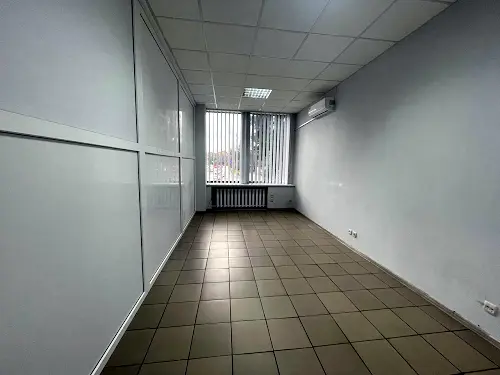 комерційна за адресою Митрополита Василя Липківського вул. (Урицького), 45