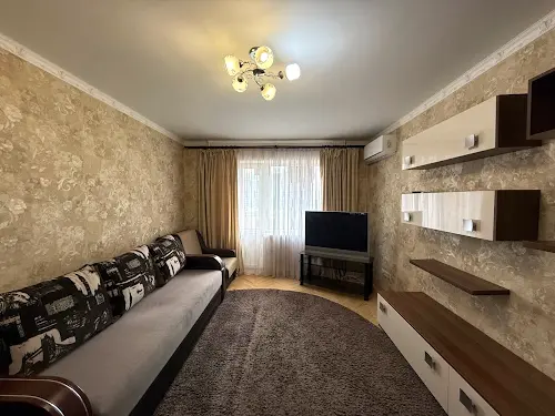 квартира за адресою Каштанова вул., 11