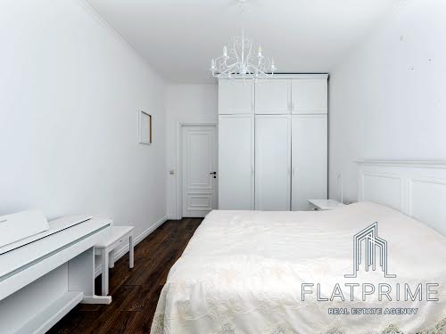 квартира за адресою Дегтярна вул., 7
