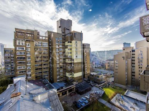 квартира по адресу Антоновича ул., 74
