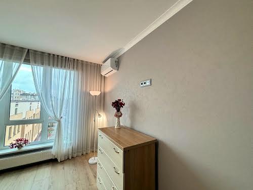 квартира за адресою Метрологічна вул., 40-Б