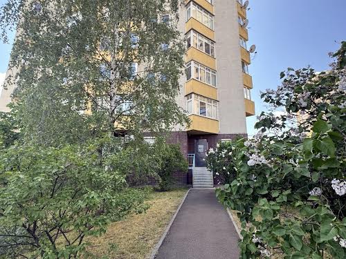 комерційна за адресою Всеволода Нестайка вул. (Олександра Мильчакова), 8