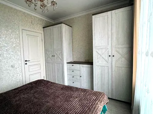 квартира за адресою Дніпровська набережна вул., 18-А