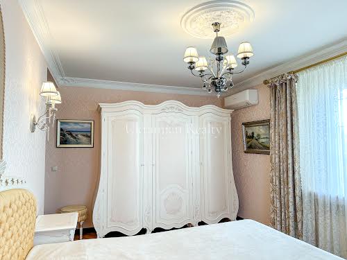 будинок за адресою Сонячна вул., 9